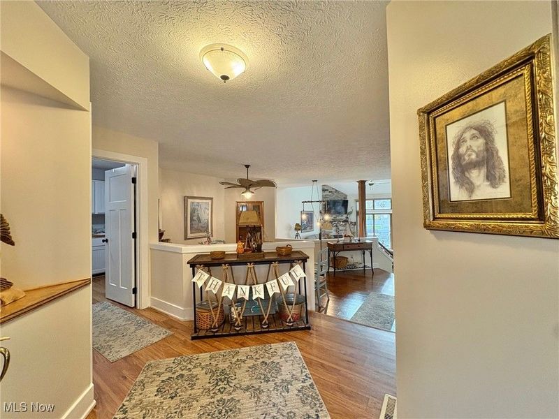 45 Forest Cove Drive, Unit 24, Akron, OH 44319 Photo 3