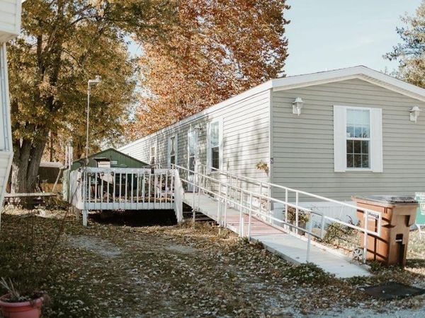 6244 London groveport Road, Unit 8, Grove City, OH 43123