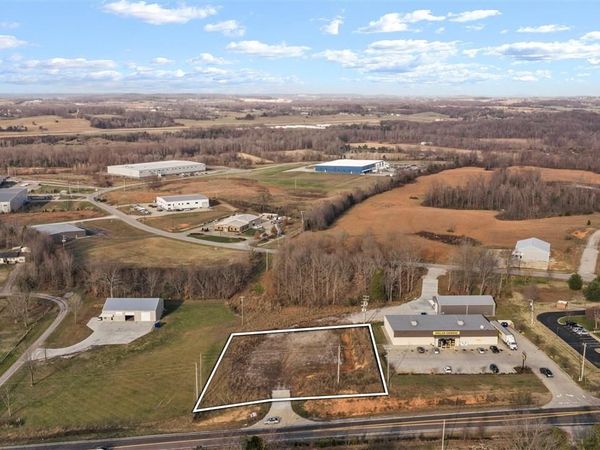 2900 New Bowling Green Road , Glasgow, KY 42141