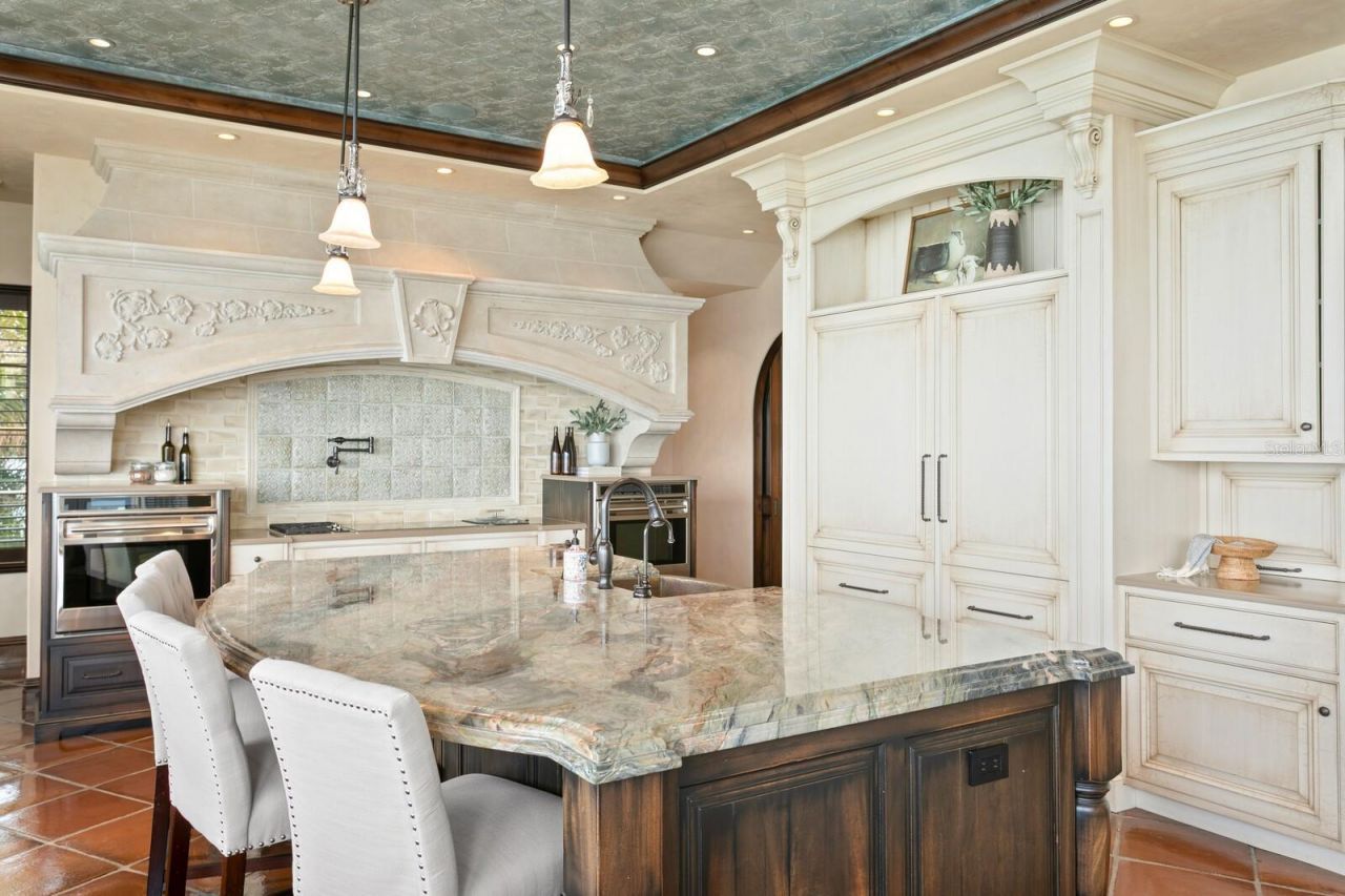 100 Sands Point Drive, Tierra Verde, FL 33715 Photo