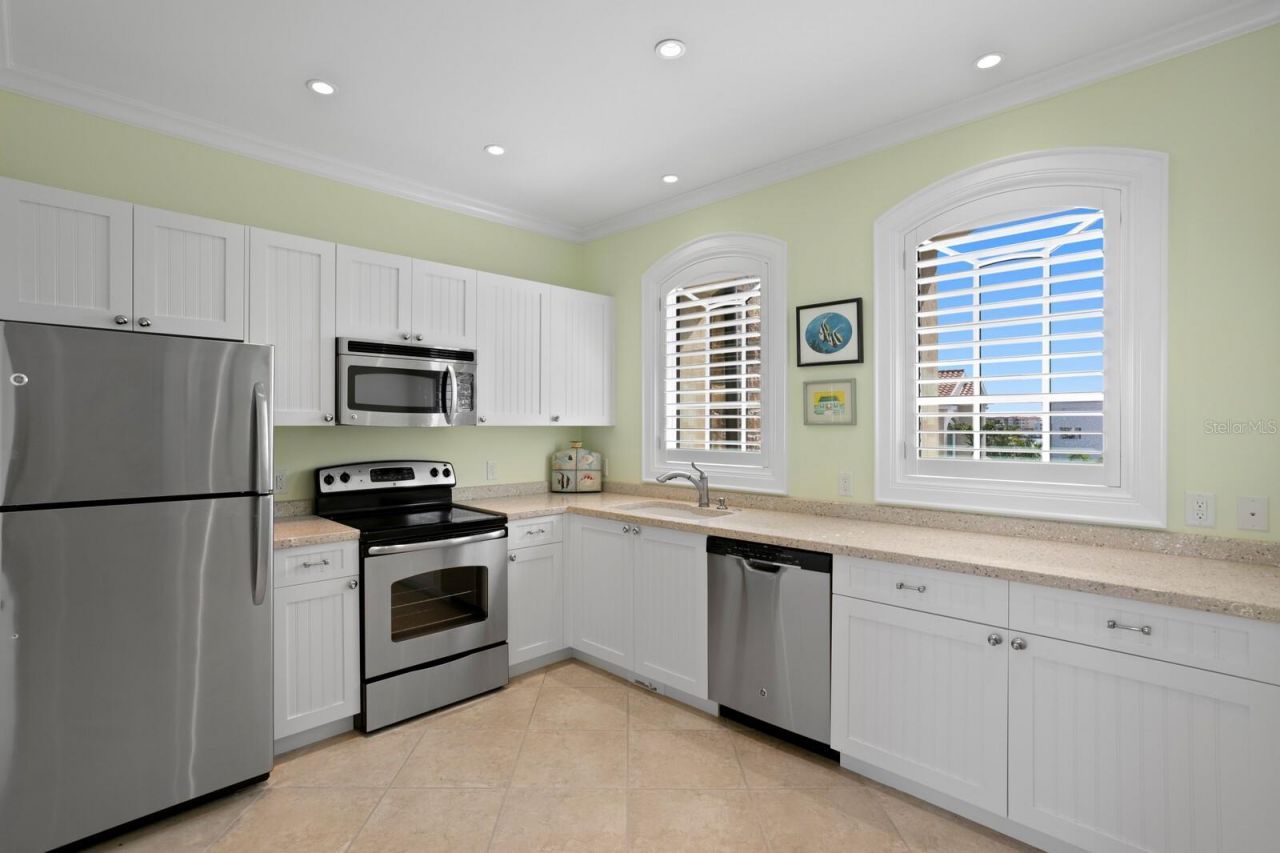 100 Sands Point Drive, Tierra Verde, FL 33715 Photo