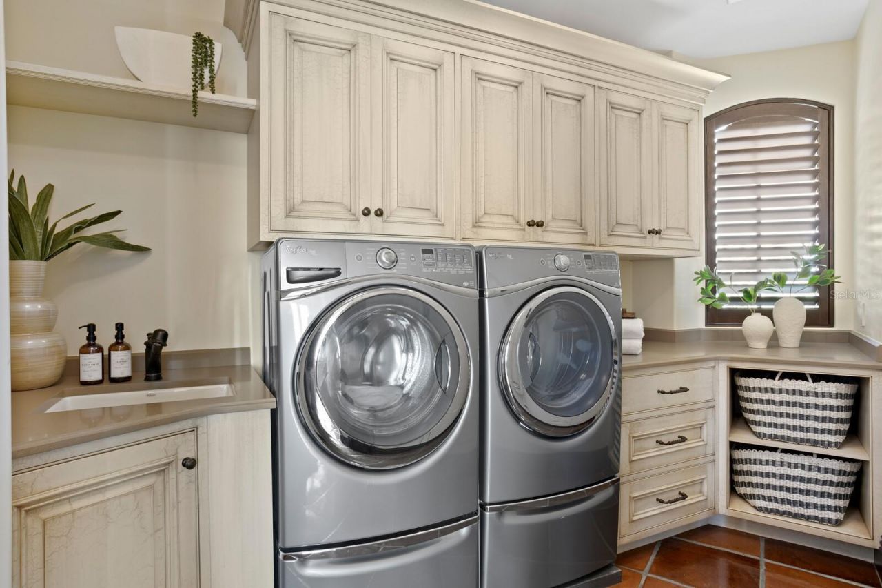 100 Sands Point Drive, Tierra Verde, FL 33715 Photo