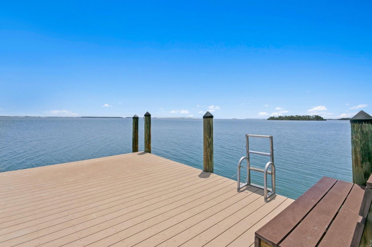 100 Sands Point Drive, Tierra Verde, FL 33715 Photo