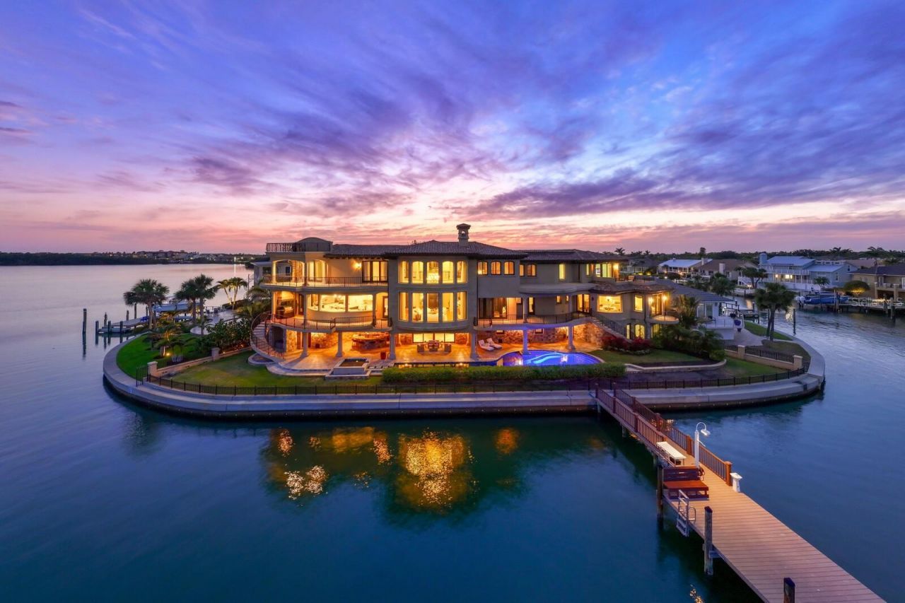 100 Sands Point Drive, Tierra Verde, FL 33715 Photo