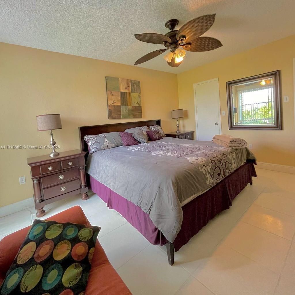 17570 Atlantic Blvd, Unit 517, Sunny Isles Beach, FL 33160 Photo