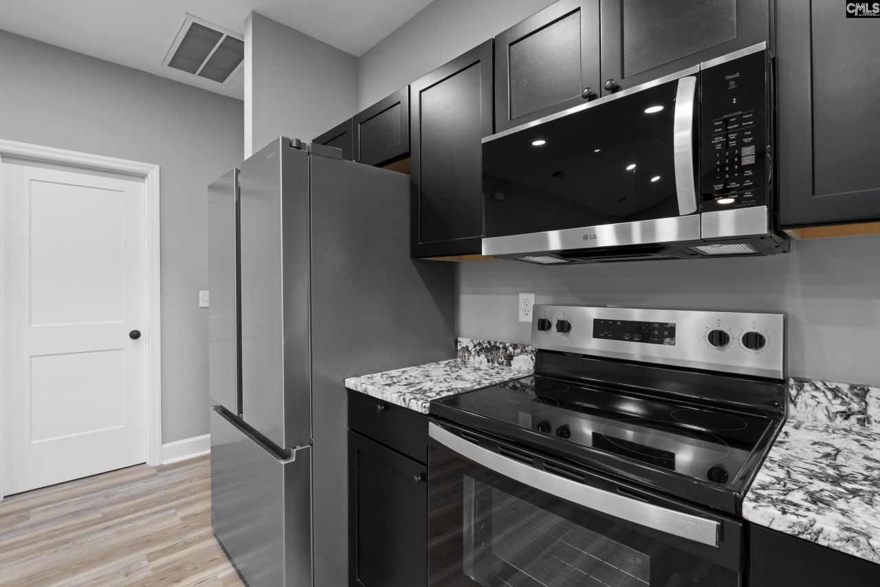 9425 Commonwealth Boulevard Photo 8