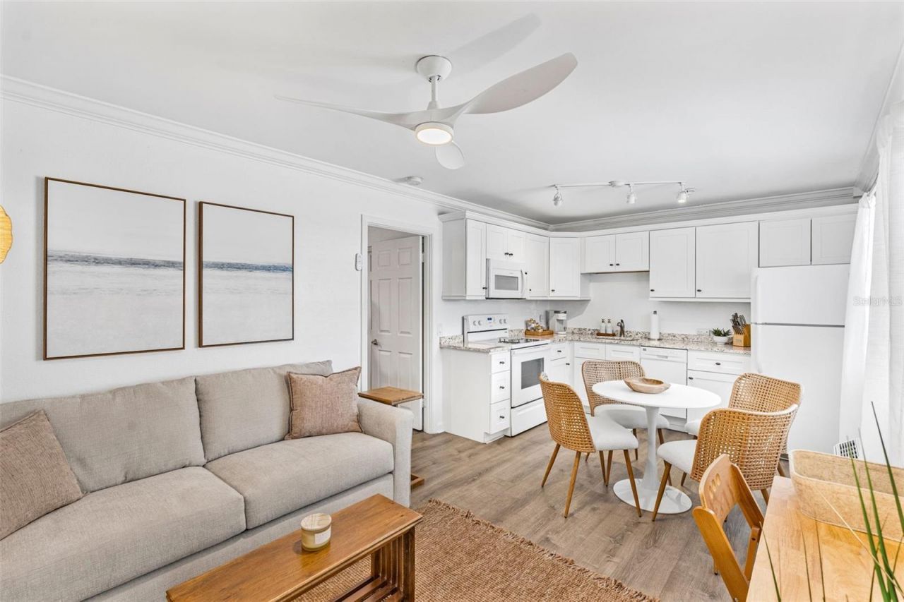 1603 Gulf Drive N, Unit 27, Bradenton Beach, FL 34217 Photo