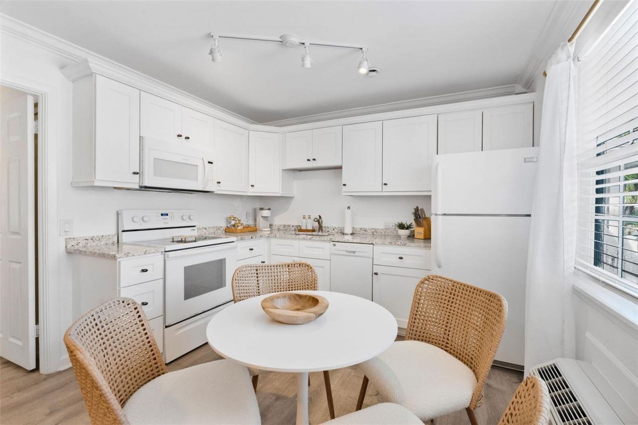 1603 Gulf Drive N, Unit 27, Bradenton Beach, FL 34217 Photo