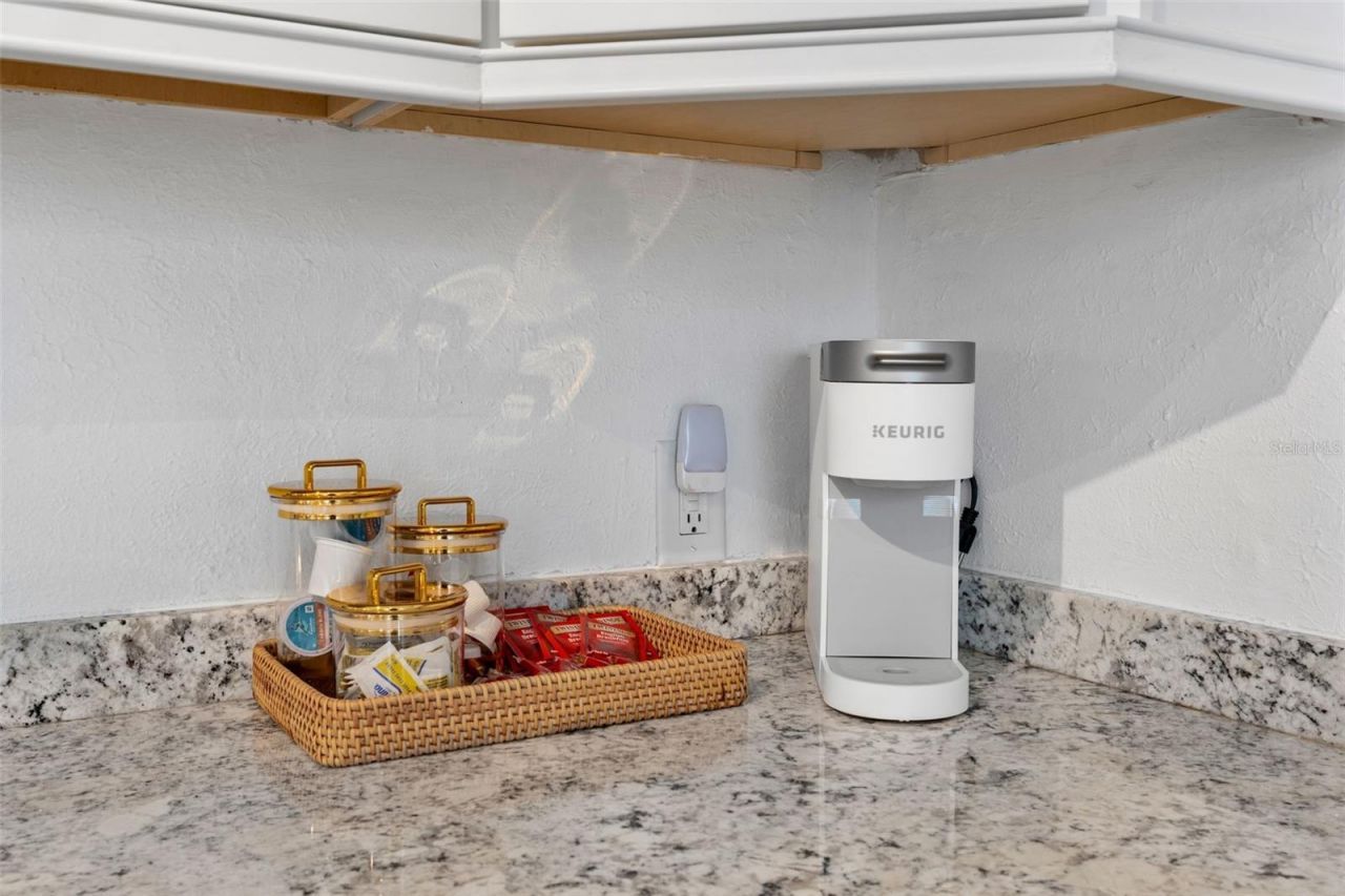 1603 Gulf Drive N, Unit 27, Bradenton Beach, FL 34217 Photo