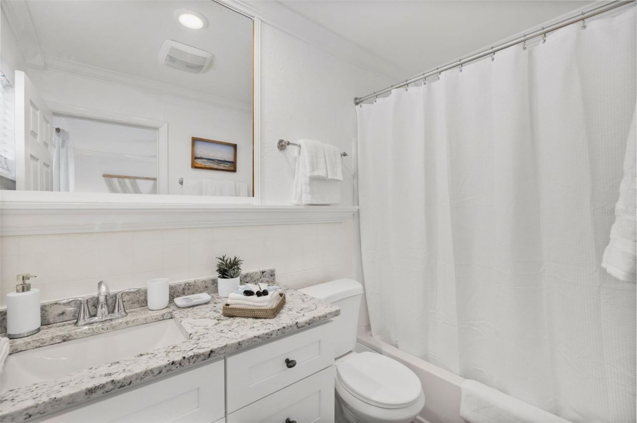 1603 Gulf Drive N, Unit 27, Bradenton Beach, FL 34217 Photo