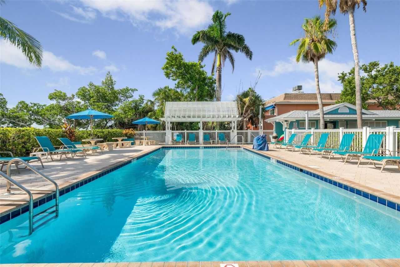 1603 Gulf Drive N, Unit 27, Bradenton Beach, FL 34217 Photo