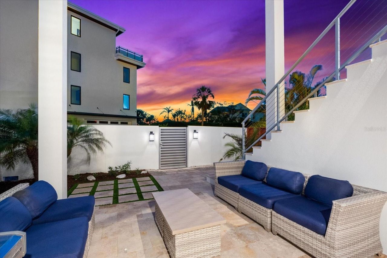 116 Garden Lane, Sarasota, FL 34242 Photo