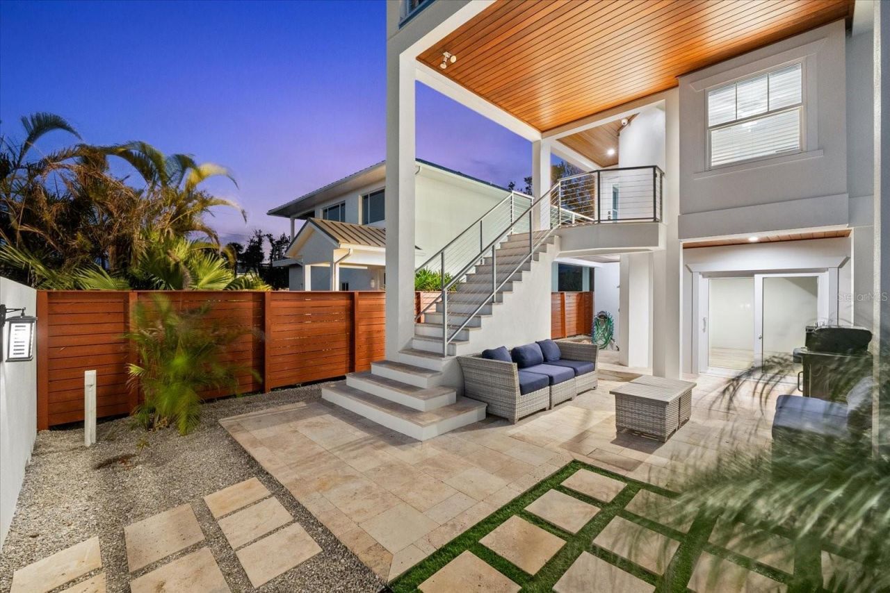 116 Garden Lane, Sarasota, FL 34242 Photo