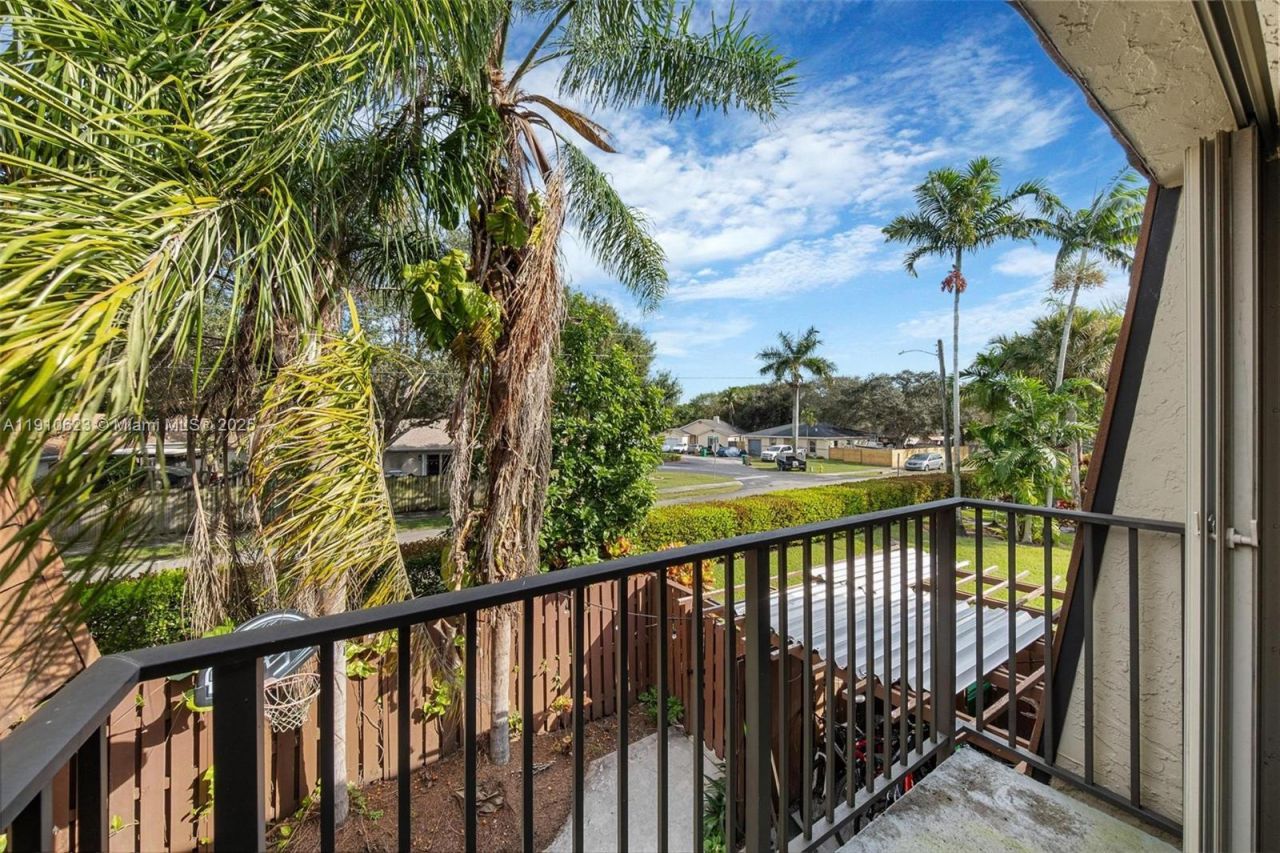 11913 SW 11th Ct, Davie, FL 33325 Photo