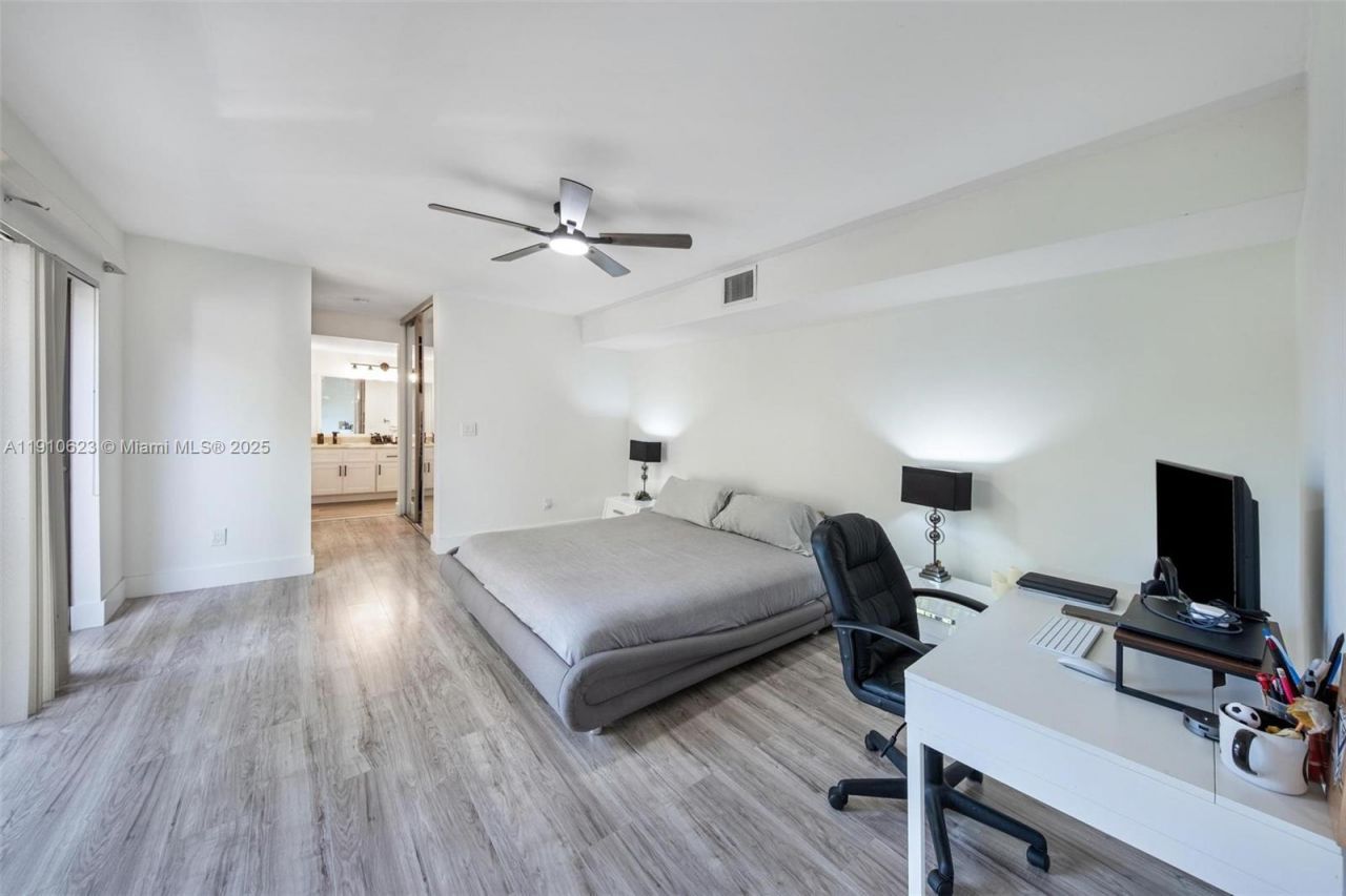 11913 SW 11th Ct, Davie, FL 33325 Photo