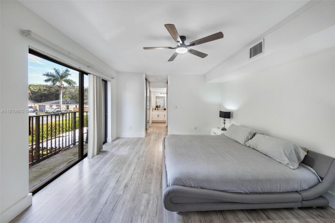 11913 SW 11th Ct, Davie, FL 33325 Photo