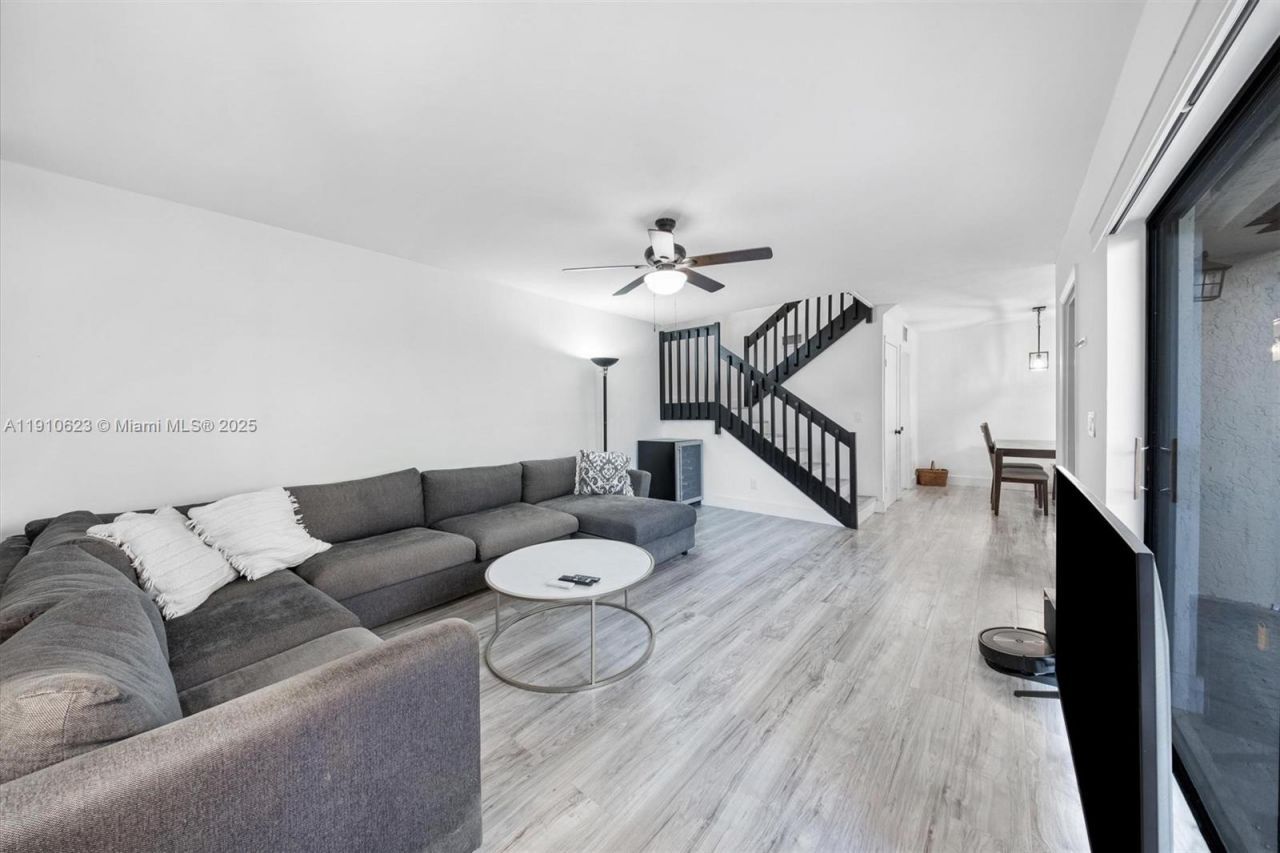 11913 SW 11th Ct, Davie, FL 33325 Photo