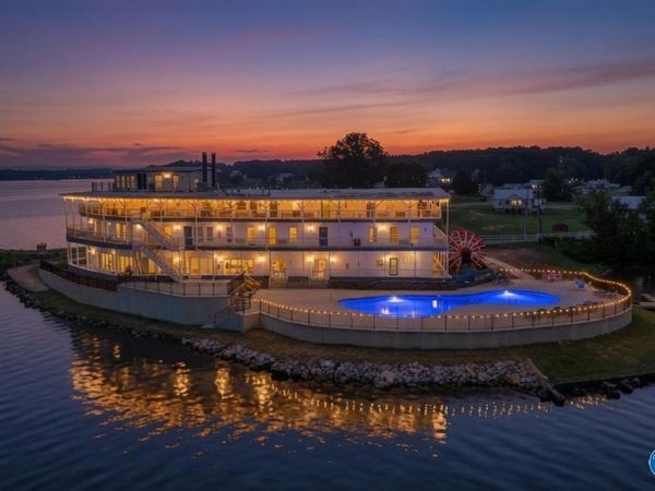 600 County Road 531, Unit 105, Centre, AL 35960