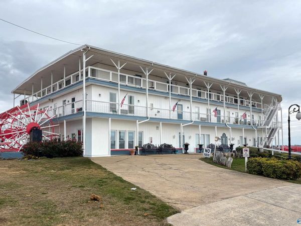 600 County Road 531, Unit 105, Centre, AL 35960