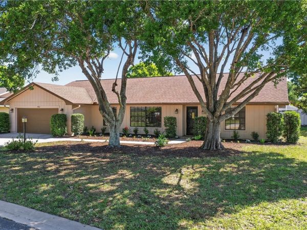 560 W Forest Trail, Vero Beach, FL 32962