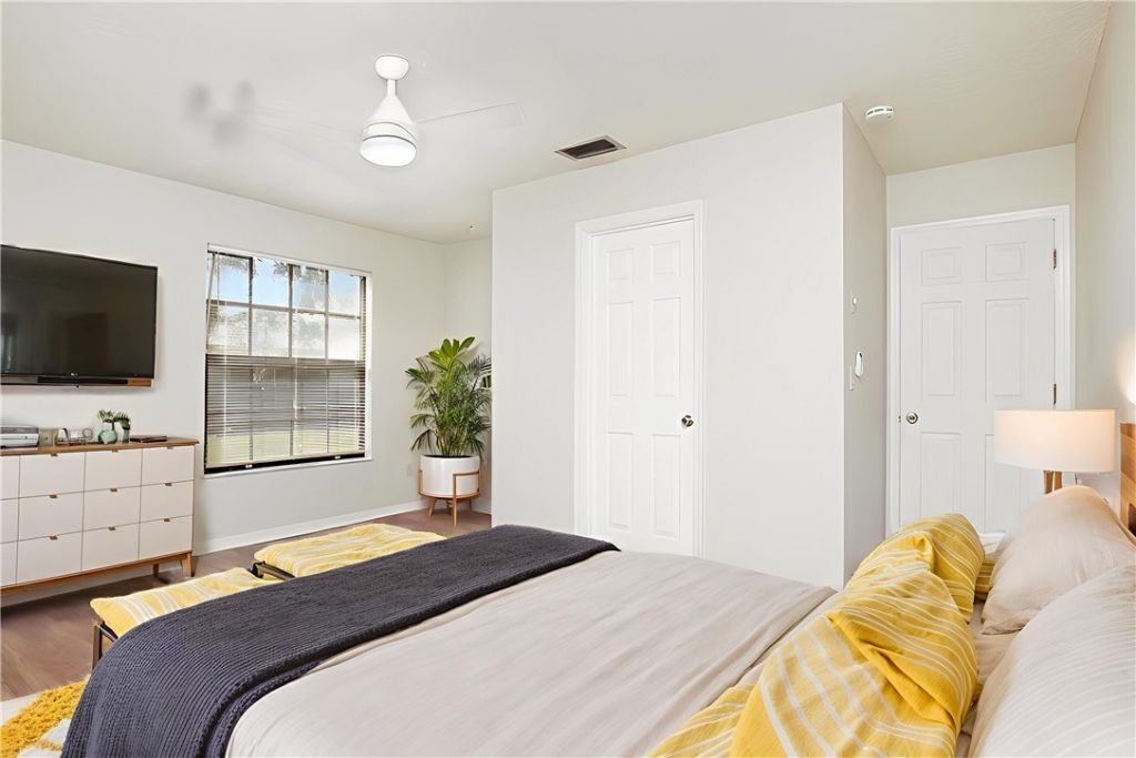 560 W Forest Trail, Vero Beach, FL 32962 Photo