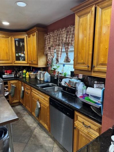 936 W Tropical Way, Plantation, FL 33317 Photo