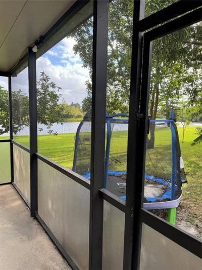 936 W Tropical Way, Plantation, FL 33317 Photo