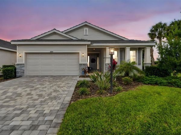 17710 PASTURELAND AVENUE, LAKEWOOD RANCH, FL 34211