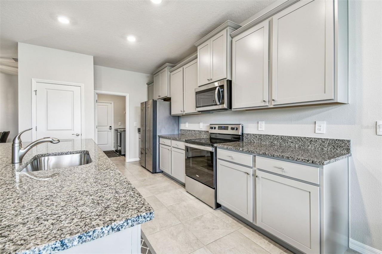 17710 Pastureland Avenue, Lakewood Ranch, FL 34211 Photo