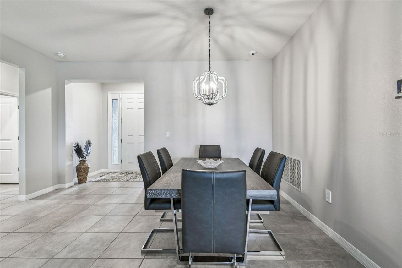 17710 Pastureland Avenue, Lakewood Ranch, FL 34211 Photo