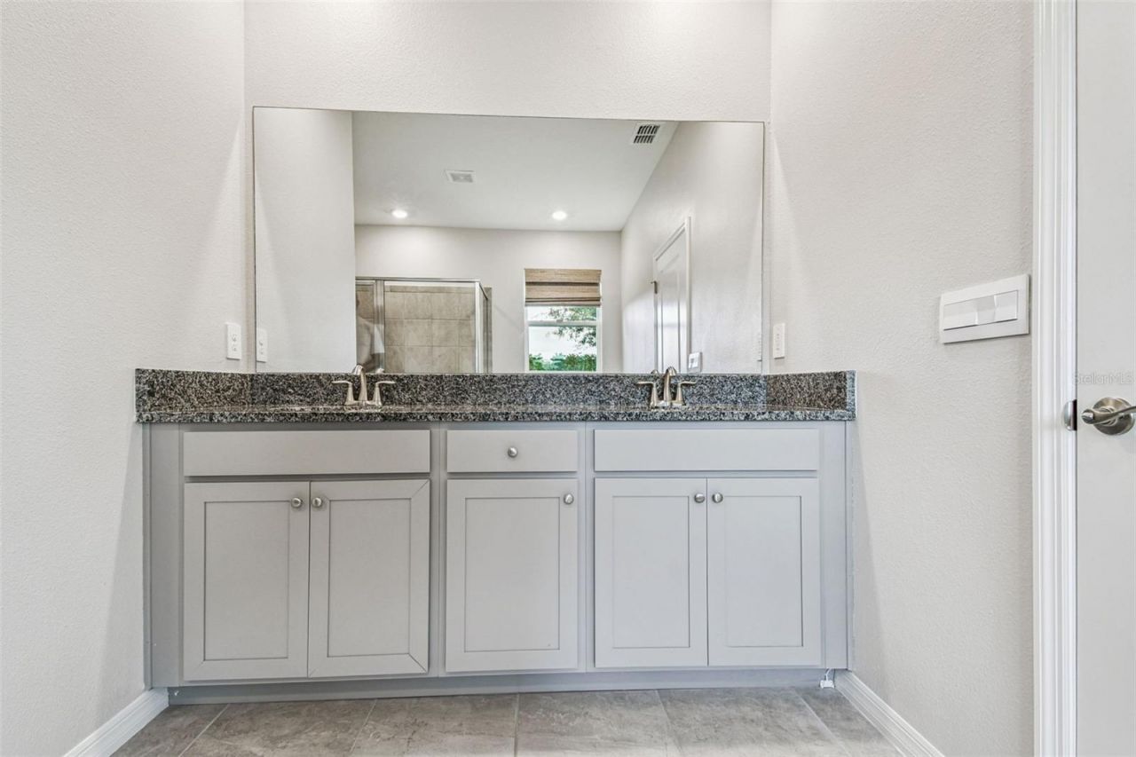 17710 Pastureland Avenue, Lakewood Ranch, FL 34211 Photo