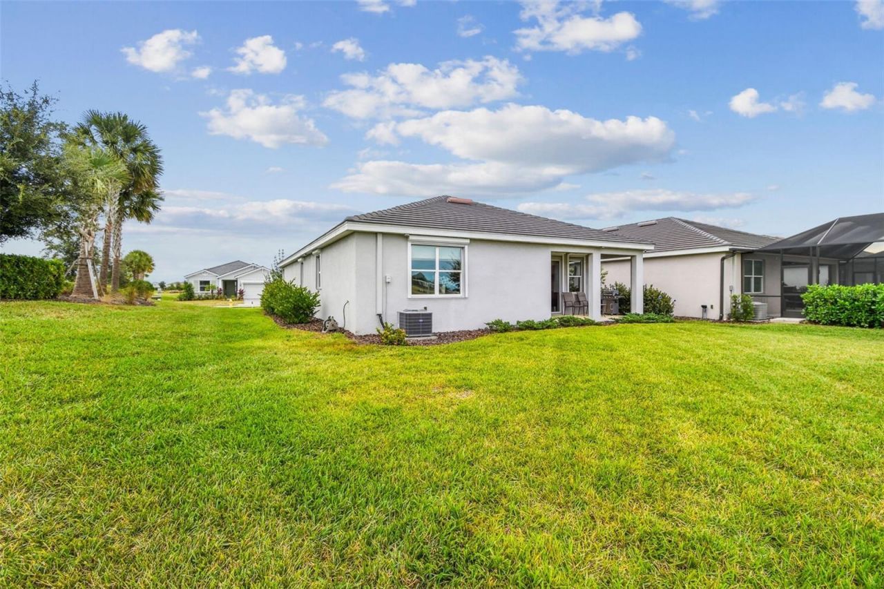17710 Pastureland Avenue, Lakewood Ranch, FL 34211 Photo