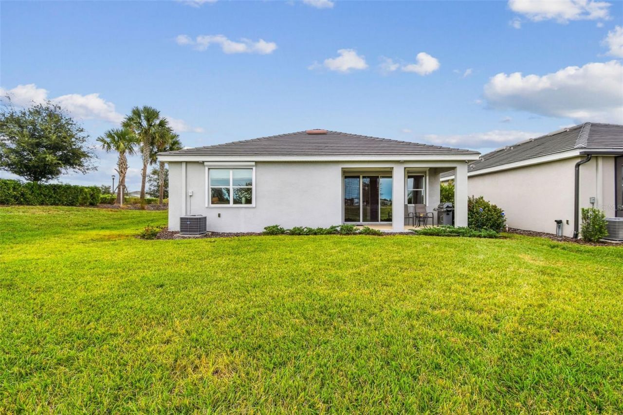 17710 Pastureland Avenue, Lakewood Ranch, FL 34211 Photo