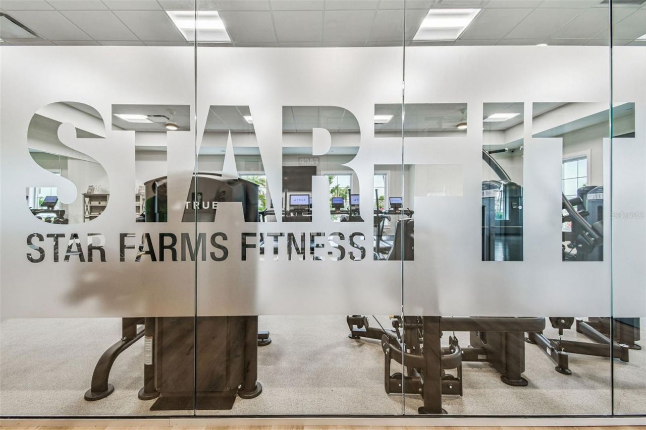 17710 Pastureland Avenue, Lakewood Ranch, FL 34211 Photo