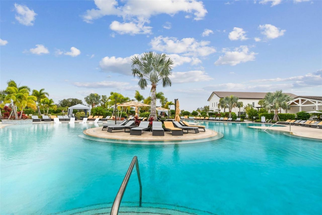 17710 Pastureland Avenue, Lakewood Ranch, FL 34211 Photo