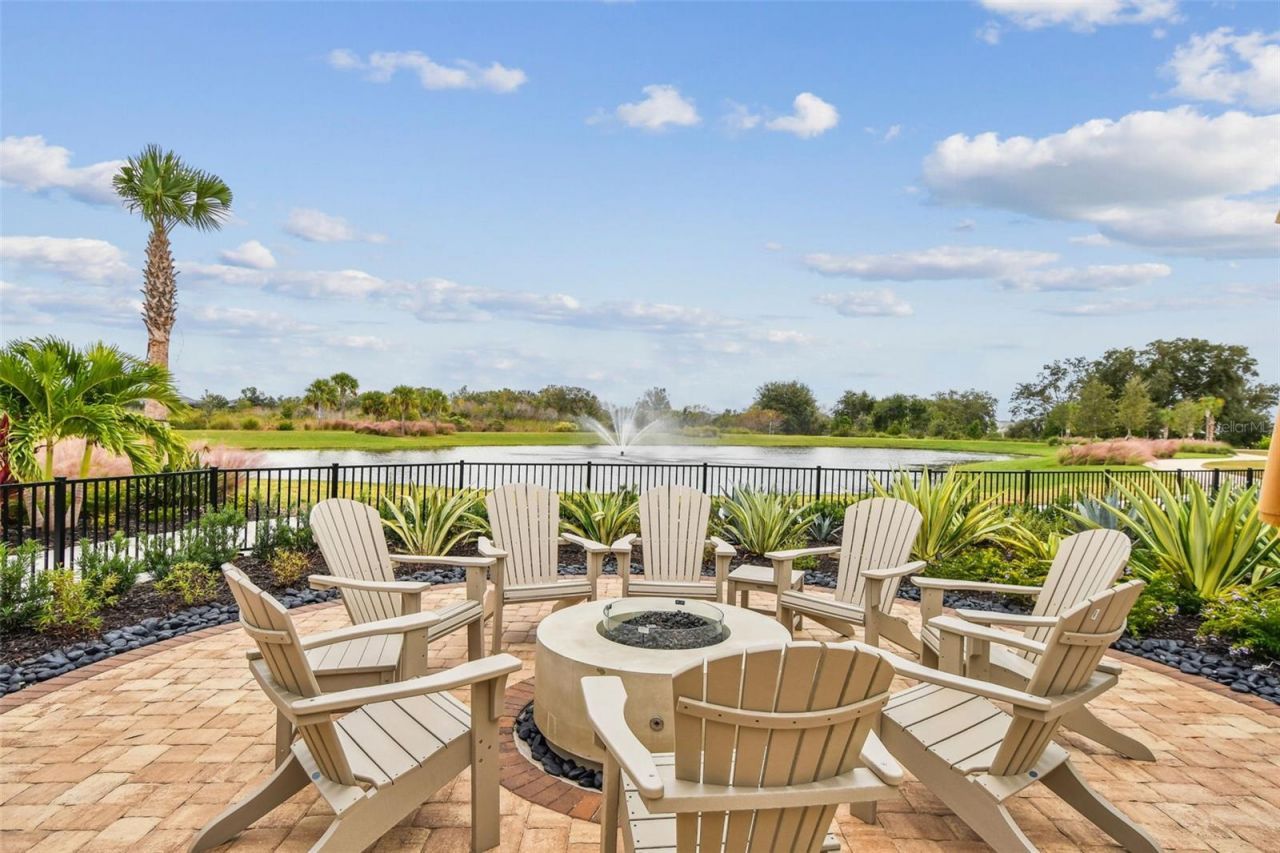 17710 Pastureland Avenue, Lakewood Ranch, FL 34211 Photo