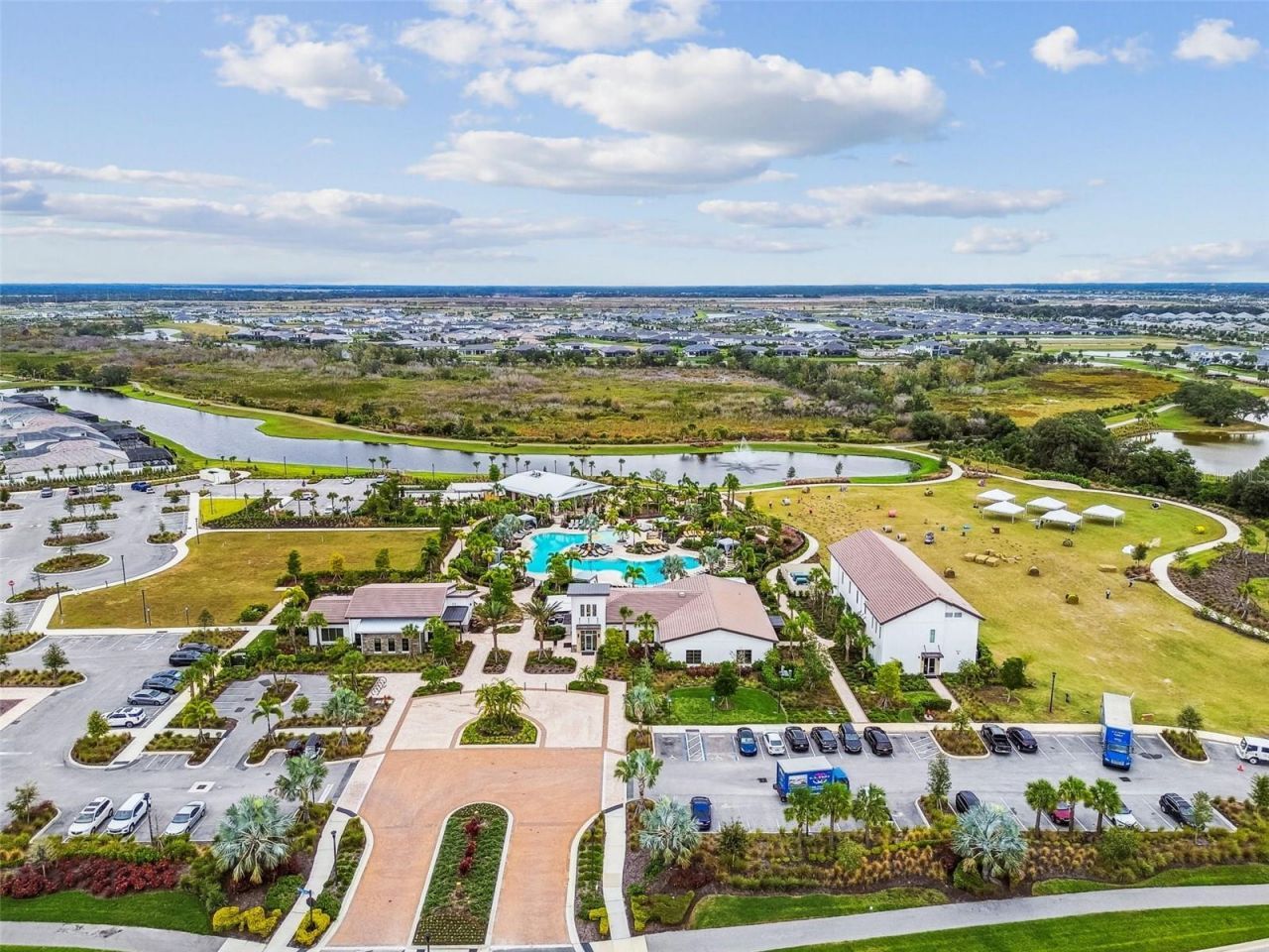 17710 Pastureland Avenue, Lakewood Ranch, FL 34211 Photo