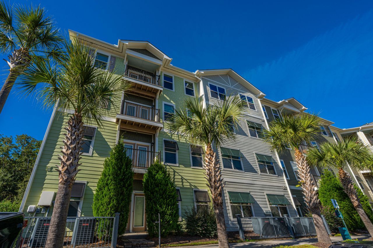 7402 Bowen Corner Avenue Photo 1