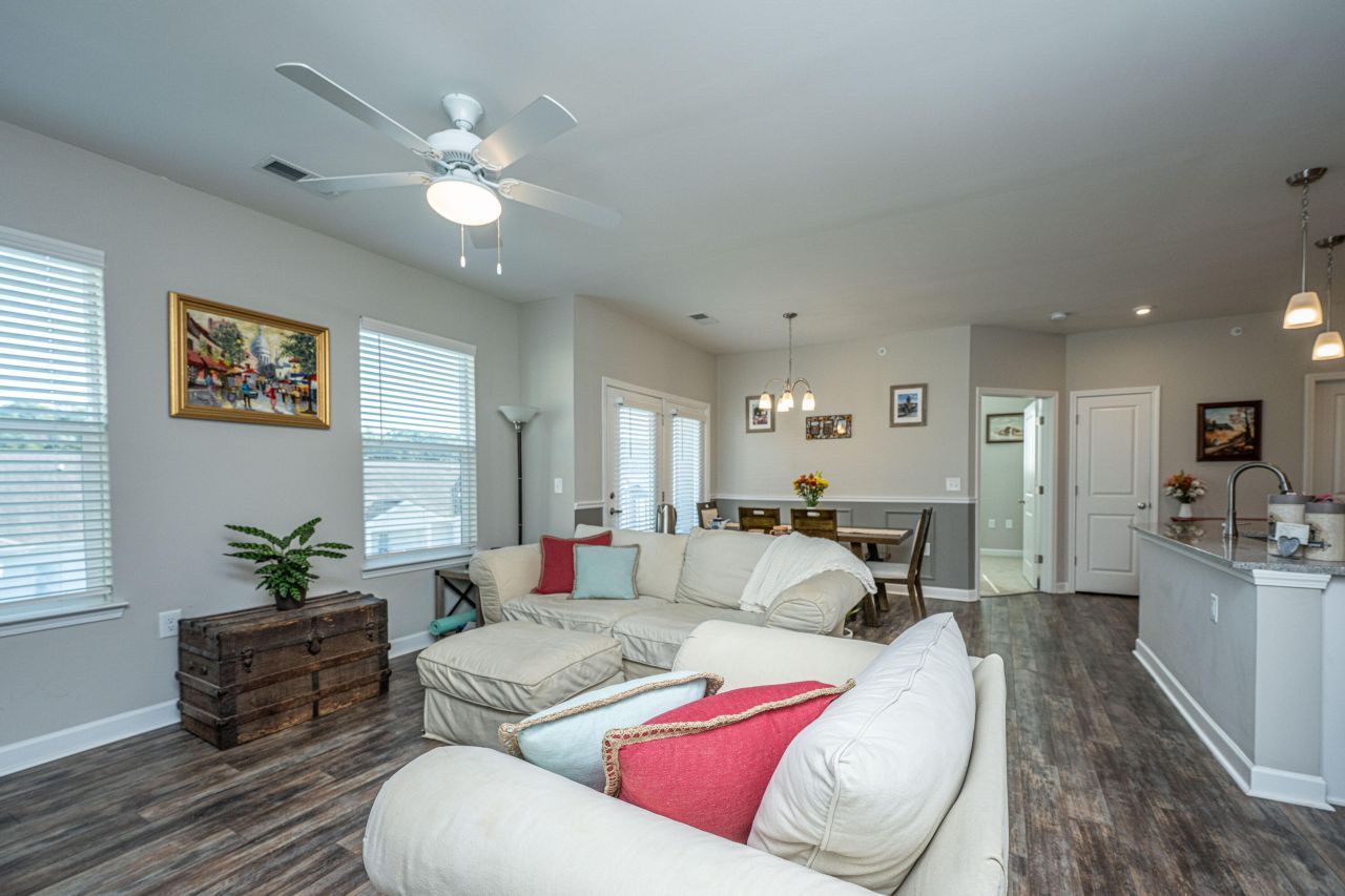 7402 Bowen Corner Avenue Photo 18