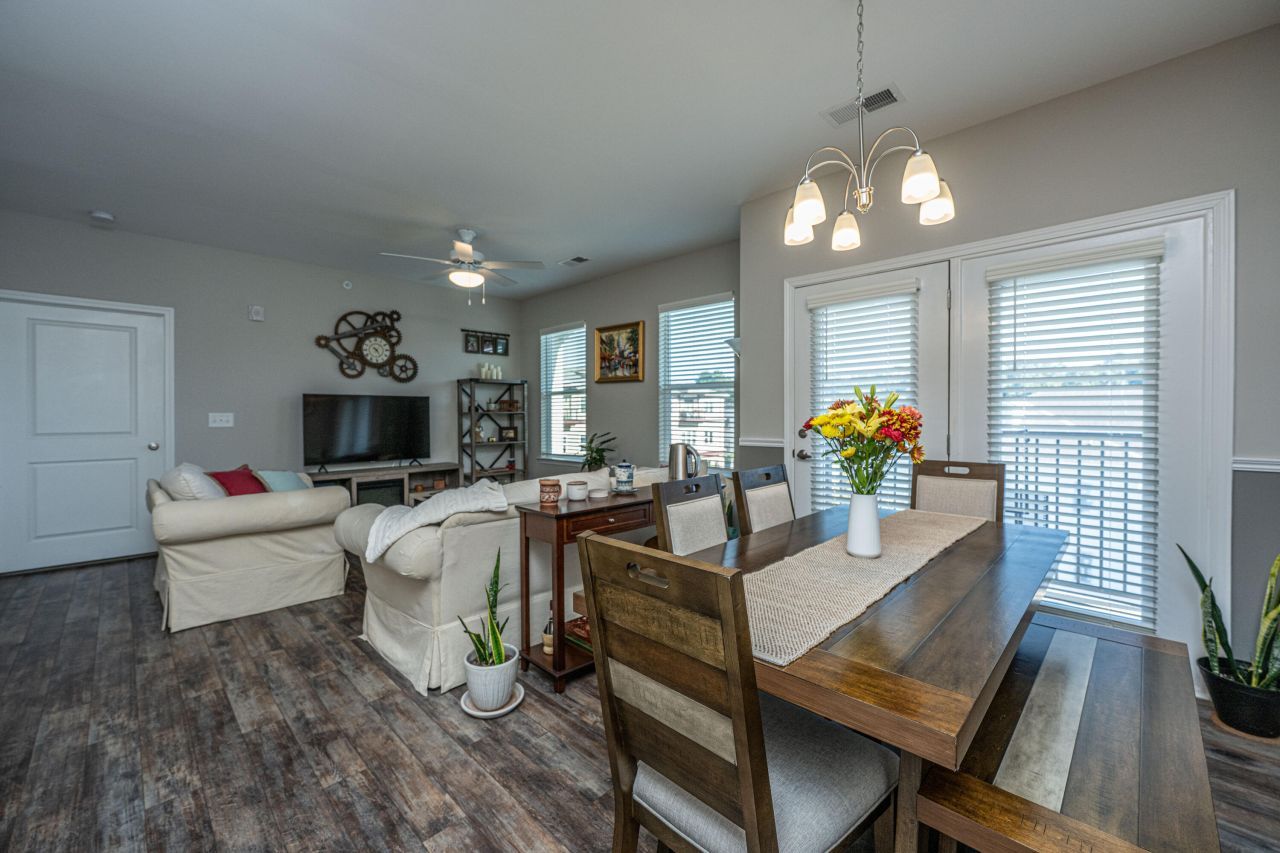 7402 Bowen Corner Avenue Photo 22