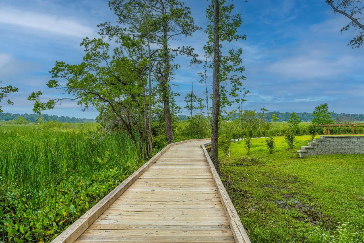 7402 Bowen Corner Avenue Photo 31