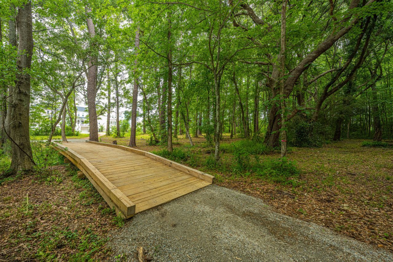 7402 Bowen Corner Avenue Photo 35