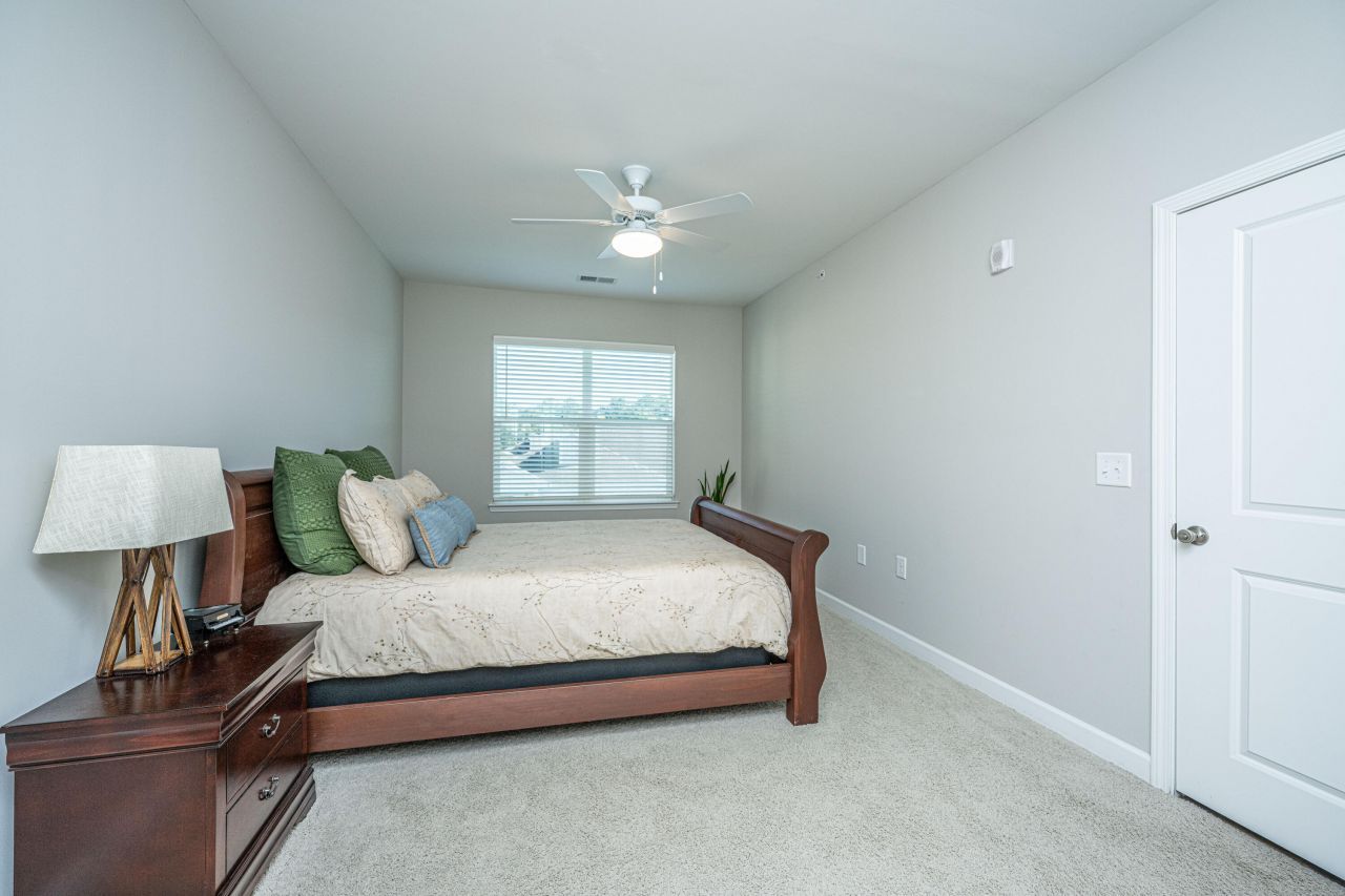 7402 Bowen Corner Avenue Photo 9