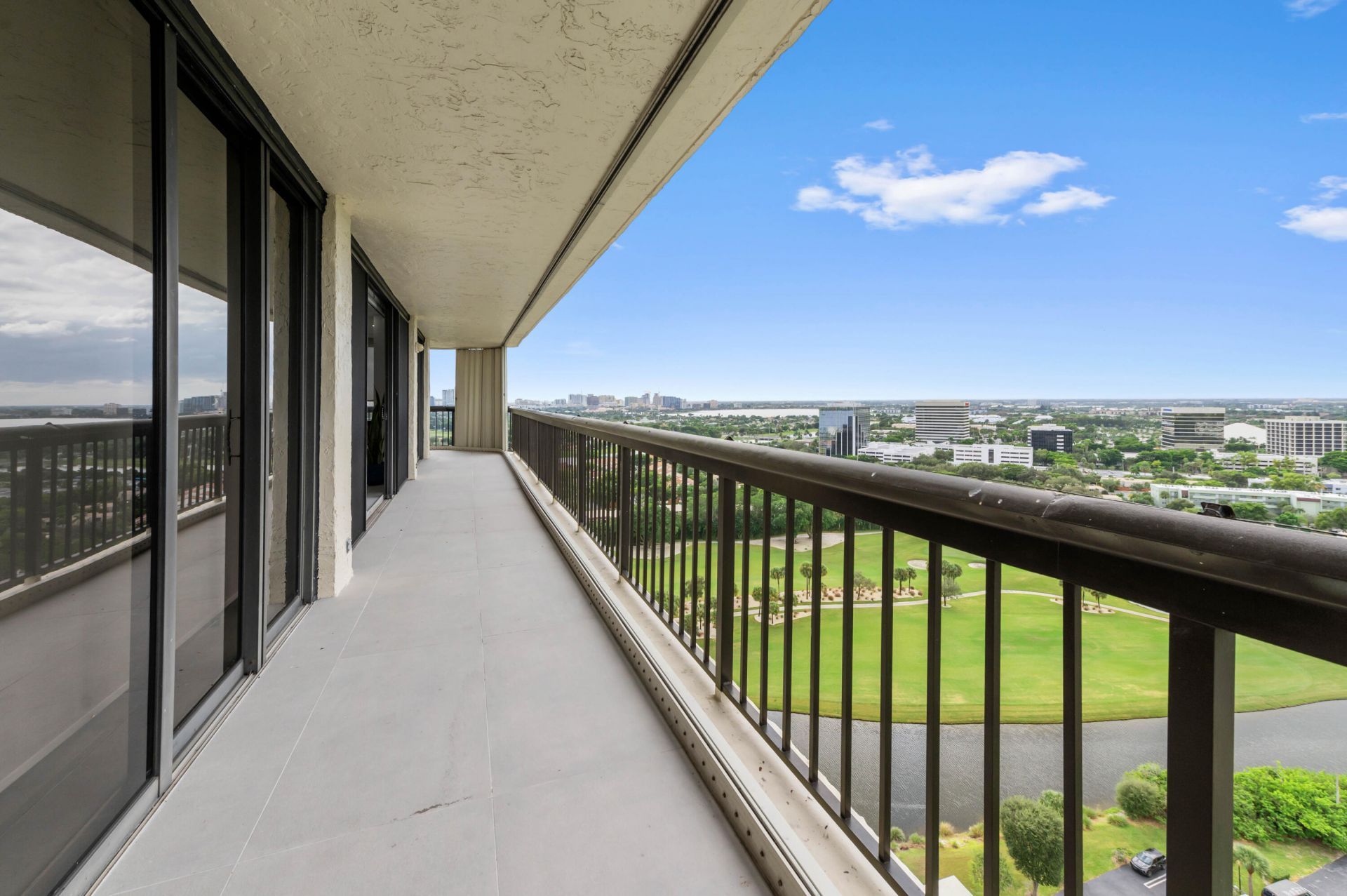 1900 Consulate Place, Unit 2104, West Palm Beach, FL 33401 Photo