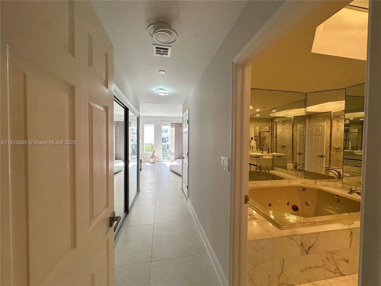 3900 Island Blvd, Unit B-303, Aventura, FL 33160 Photo