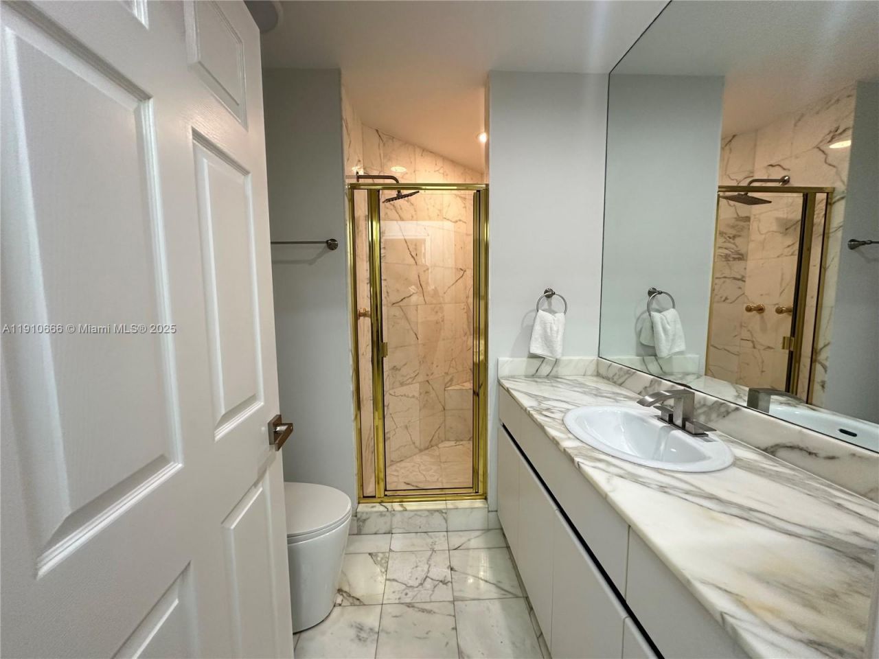 3900 Island Blvd, Unit B-303, Aventura, FL 33160 Photo