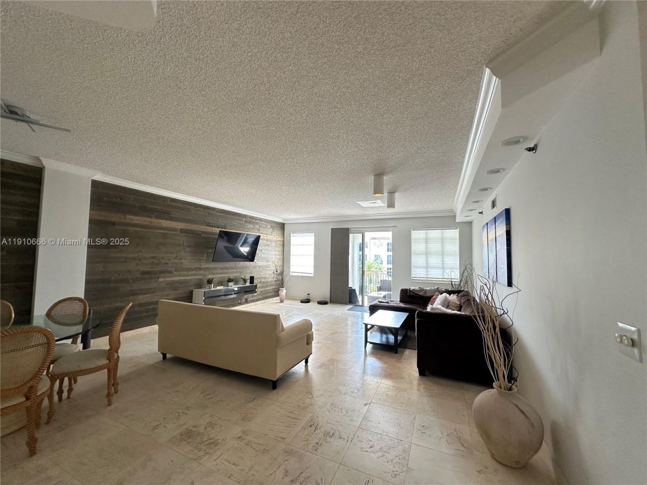 3900 Island Blvd, Unit B-303, Aventura, FL 33160 Photo