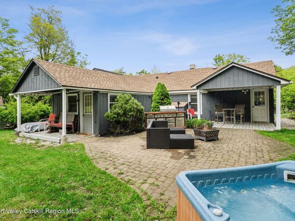 18 Rail Road Avenue, Tannersville, NY 12485