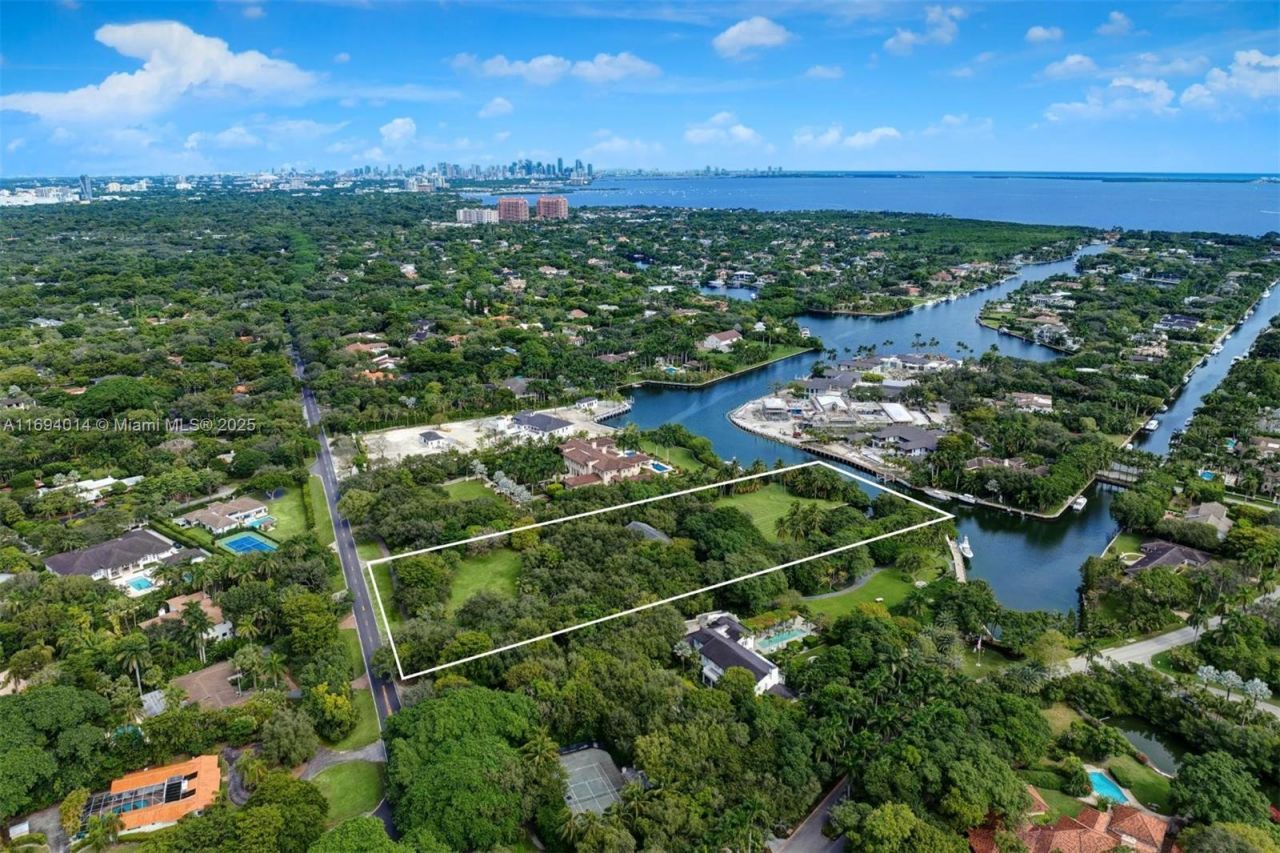 8565 Old Cutler Rd, Coral Gables, FL 33143 Photo