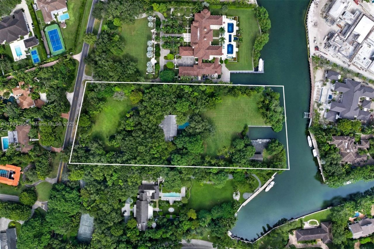 8565 Old Cutler Rd, Coral Gables, FL 33143 Photo